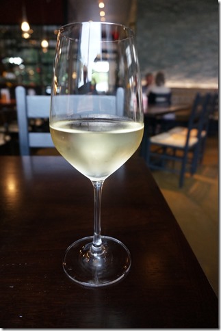 2011_WillaKenzie_Estate_Pinot_Blanc