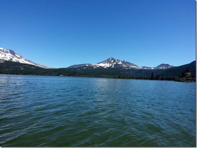 Mountains_at_Sparks_Lake