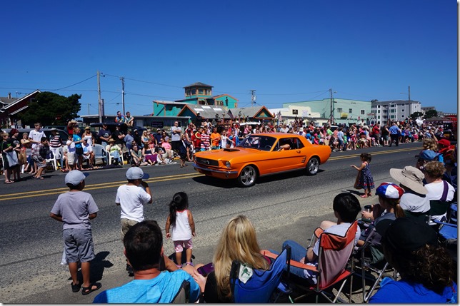 Parade_Car_2